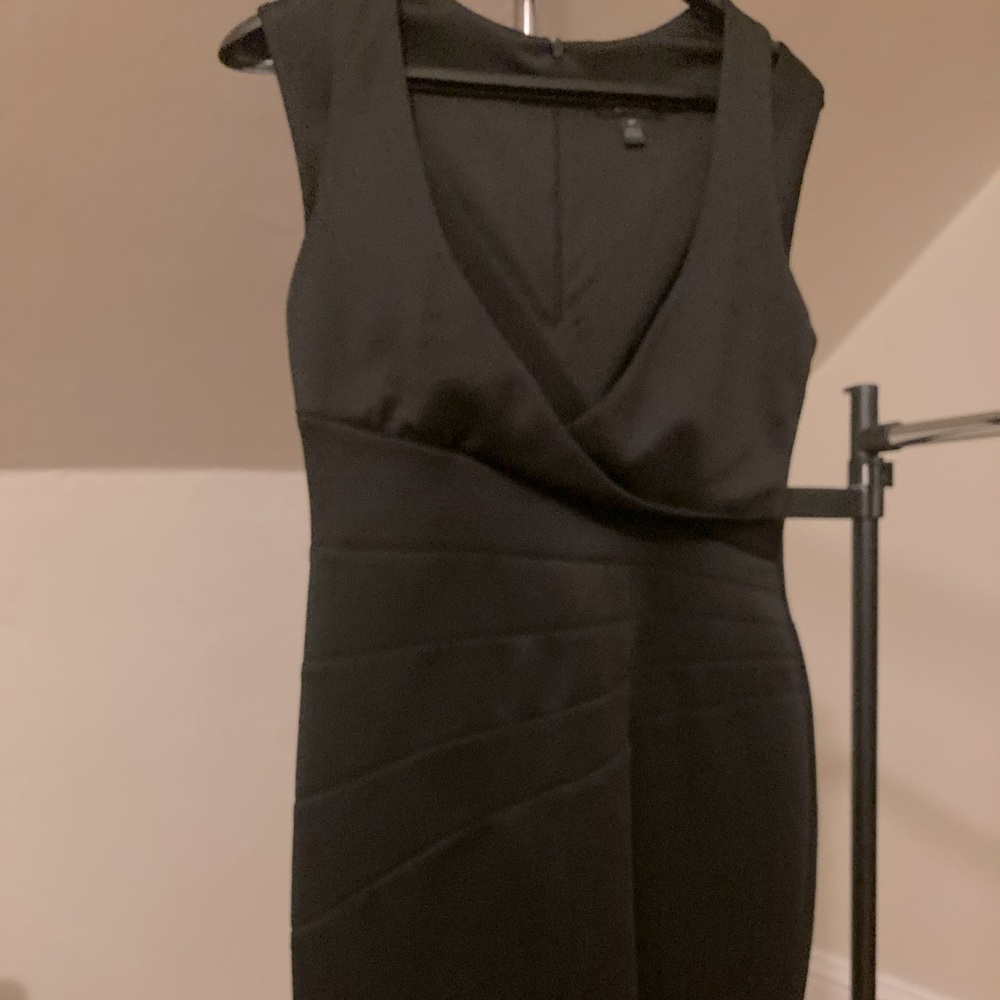 Black cocktail dress. Size 6 petite